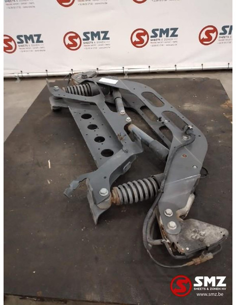 Mercedes-Benz Occ cabineophanging met slot Mercedes - Cab suspension for Truck: picture 1 Mercedes-Benz Occ cabineophanging met slot Mercedes - Cab suspension for Truck: picture 1