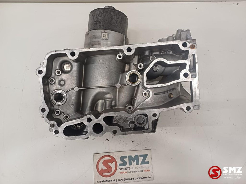 Mercedes-Benz Occ oliefilterhuis Mercedes - Oil filter for Truck: picture 4 Mercedes-Benz Occ oliefilterhuis Mercedes - Oil filter for Truck: picture 4