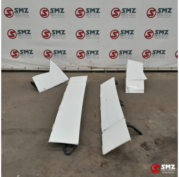 Mercedes-Benz Occ set cabinespoilers Mercedes - Aerodynamics/ Spoiler for Truck: picture 1 Mercedes-Benz Occ set cabinespoilers Mercedes - Aerodynamics/ Spoiler for Truck: picture 1