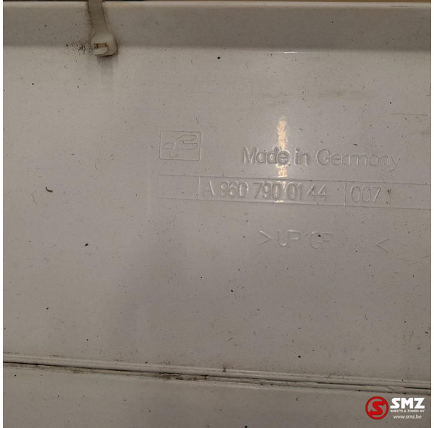 Mercedes-Benz Occ set cabinespoilers Mercedes - Aerodynamics/ Spoiler for Truck: picture 3 Mercedes-Benz Occ set cabinespoilers Mercedes - Aerodynamics/ Spoiler for Truck: picture 3