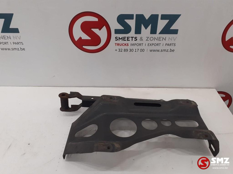 Mercedes-Benz Occ spatbordsteun rechtsvoor met sideskirtsteun Me - Body and exterior for Truck: picture 3 Mercedes-Benz Occ spatbordsteun rechtsvoor met sideskirtsteun Me - Body and exterior for Truck: picture 3