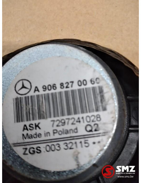 Mercedes-Benz Set luidsprekers mercedes sprinter w906 - Cab and interior for Truck: picture 2 Mercedes-Benz Set luidsprekers mercedes sprinter w906 - Cab and interior for Truck: picture 2