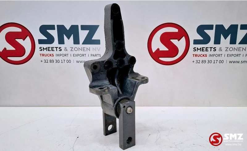 Renault Occ bladveerbeugel vooras rechts Renault - Frame/ Chassis for Truck: picture 2 Renault Occ bladveerbeugel vooras rechts Renault - Frame/ Chassis for Truck: picture 2