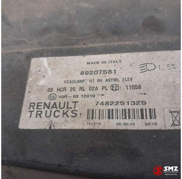 Renault Occ koplamp rechts RHD Renault - Headlight for Truck: picture 3 Renault Occ koplamp rechts RHD Renault - Headlight for Truck: picture 3