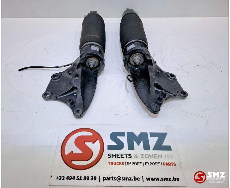 Renault Occ set cabineschokdempers L/R Renault - Shock absorber for Truck: picture 2 Renault Occ set cabineschokdempers L/R Renault - Shock absorber for Truck: picture 2