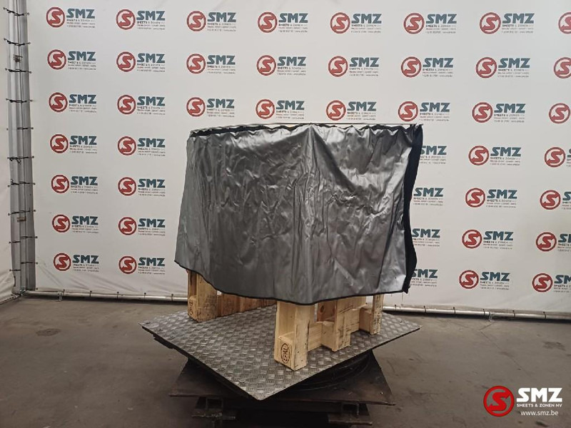 Renault Occ set gordijnen Renault - Cab and interior for Truck: picture 3 Renault Occ set gordijnen Renault - Cab and interior for Truck: picture 3