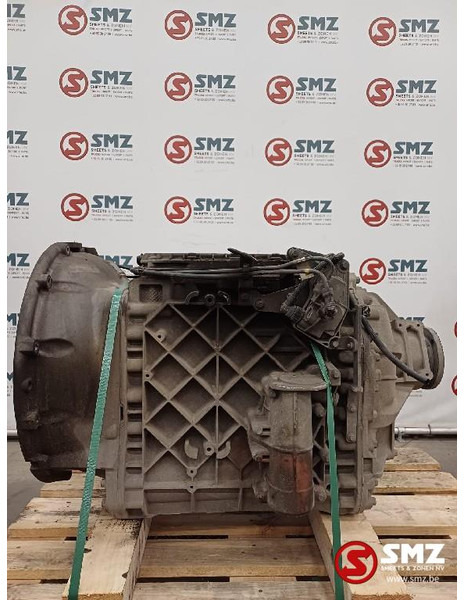 Renault Occ versnellingsbak AT2412E Renault - Gearbox for Truck: picture 2 Renault Occ versnellingsbak AT2412E Renault - Gearbox for Truck: picture 2