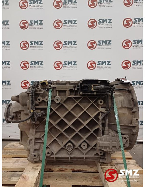 Renault Occ versnellingsbak AT2412E Renault - Gearbox for Truck: picture 1 Renault Occ versnellingsbak AT2412E Renault - Gearbox for Truck: picture 1