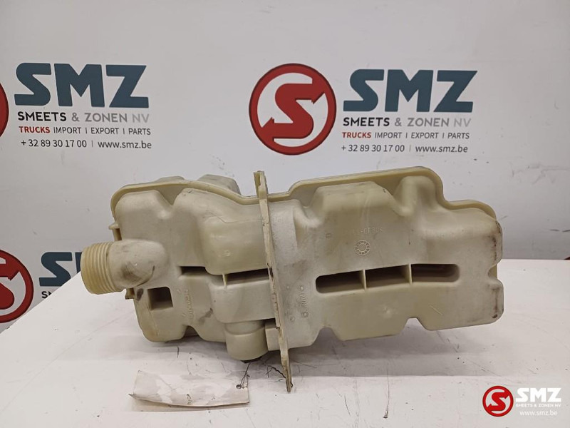 Scania Expansievat SCANIA R-series (01.04-) - Expansion tank for Truck: picture 1 Scania Expansievat SCANIA R-series (01.04-) - Expansion tank for Truck: picture 1