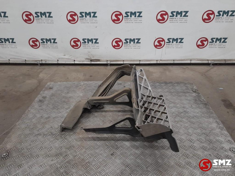 Scania Occ cabine opstap links Scania - Cab and interior for Truck: picture 3 Scania Occ cabine opstap links Scania - Cab and interior for Truck: picture 3