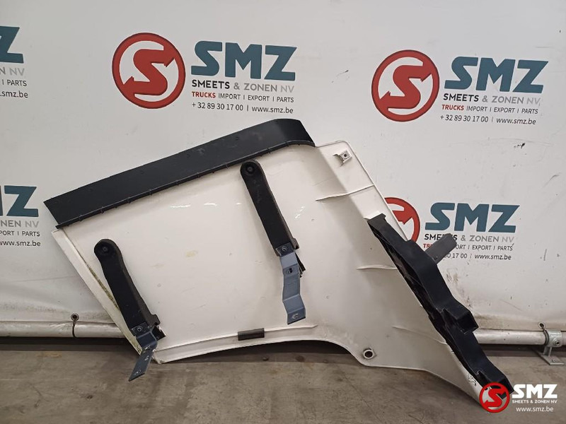 Scania Occ cabinespoiler links Scania - Aerodynamics/ Spoiler for Truck: picture 2 Scania Occ cabinespoiler links Scania - Aerodynamics/ Spoiler for Truck: picture 2