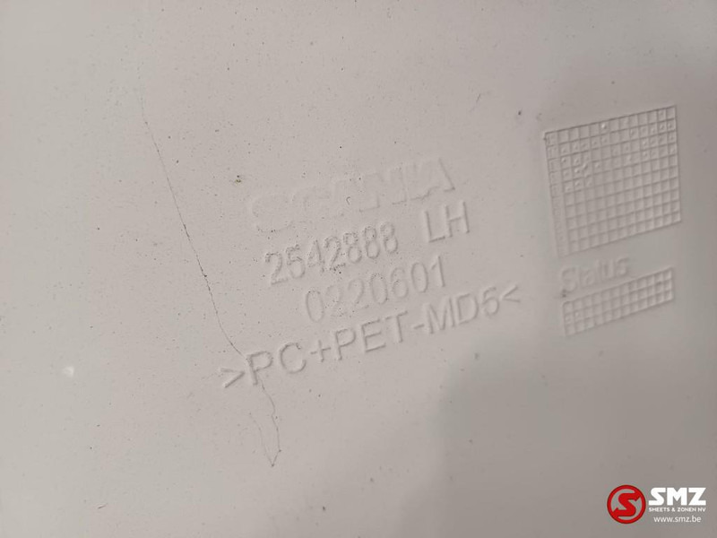 Scania Occ cabinespoiler links Scania - Aerodynamics/ Spoiler for Truck: picture 3 Scania Occ cabinespoiler links Scania - Aerodynamics/ Spoiler for Truck: picture 3