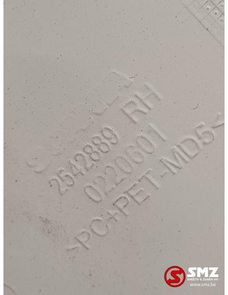 Scania Occ cabinespoiler rechts Scania - Aerodynamics/ Spoiler for Truck: picture 3 Scania Occ cabinespoiler rechts Scania - Aerodynamics/ Spoiler for Truck: picture 3