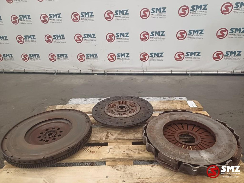 Scania Occ koppelingsset + vliegwiel Scania - Clutch and parts for Truck: picture 4 Scania Occ koppelingsset + vliegwiel Scania - Clutch and parts for Truck: picture 4