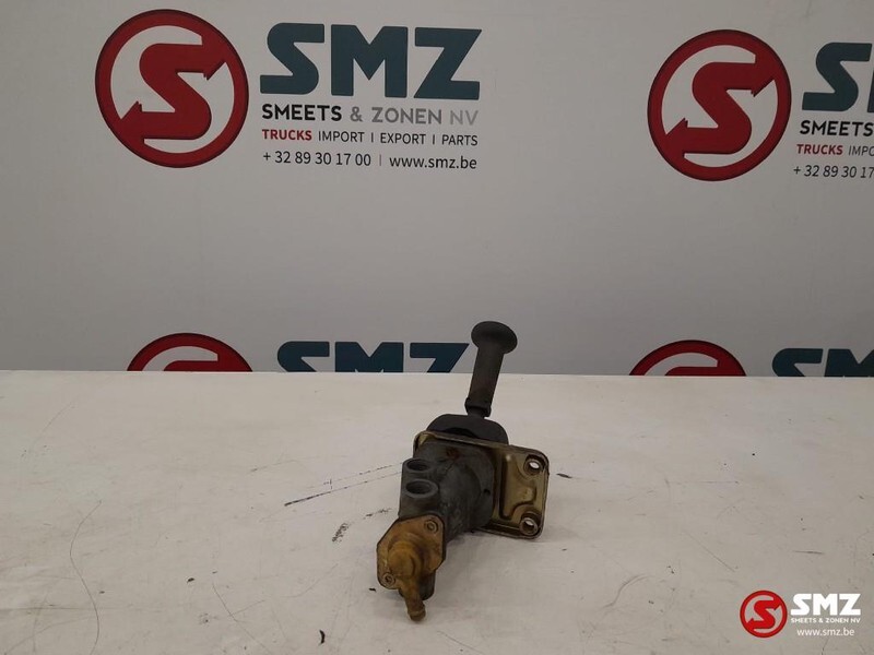 Wabco Occ handremklep Wabco 9617221510 - Spare parts for Truck: picture 2 Wabco Occ handremklep Wabco 9617221510 - Spare parts for Truck: picture 2
