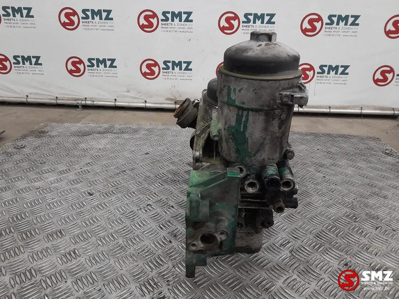 Volvo Occ oliefilterhuis met waterpomp D7E Volvo - Oil filter for Truck: picture 3 Volvo Occ oliefilterhuis met waterpomp D7E Volvo - Oil filter for Truck: picture 3