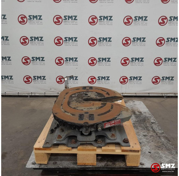 Jost Occ koppelschotel JSK40 + montageplaat Jost - Fifth wheel coupling for Truck: picture 1 Jost Occ koppelschotel JSK40 + montageplaat Jost - Fifth wheel coupling for Truck: picture 1