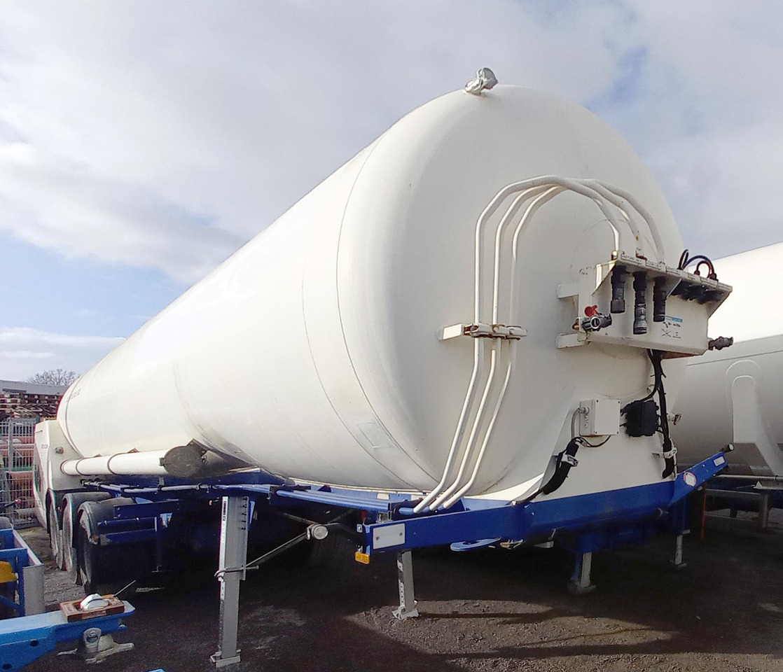 AGA Cryo Gas tank semi-trailer cryogenic used for nitrogen, argon, oxygen, LIN, LOX, LAR. - Tanker semi-trailer: picture 1 AGA Cryo Gas tank semi-trailer cryogenic used for nitrogen, argon, oxygen, LIN, LOX, LAR. - Tanker semi-trailer: picture 1