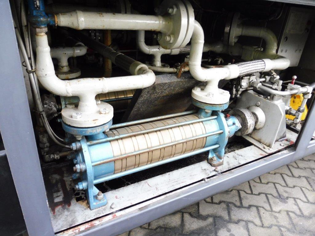 BURG Gas tank semi-trailer used for CO2 Carbon dioxide - Tanker semi-trailer: picture 5 BURG Gas tank semi-trailer used for CO2 Carbon dioxide - Tanker semi-trailer: picture 5