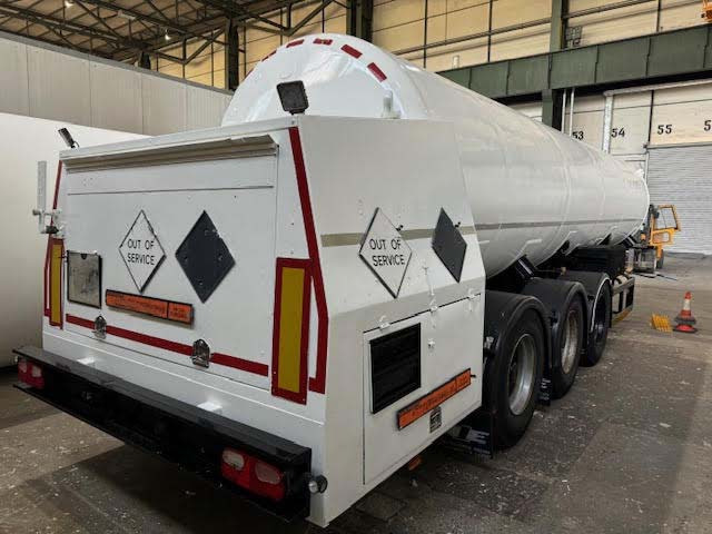 CRYOLOR Gas tank semi-trailer cryogenic used for nitrogen, argon, oxygen, LIN, LOX, LAR. - Tanker semi-trailer: picture 3 CRYOLOR Gas tank semi-trailer cryogenic used for nitrogen, argon, oxygen, LIN, LOX, LAR. - Tanker semi-trailer: picture 3