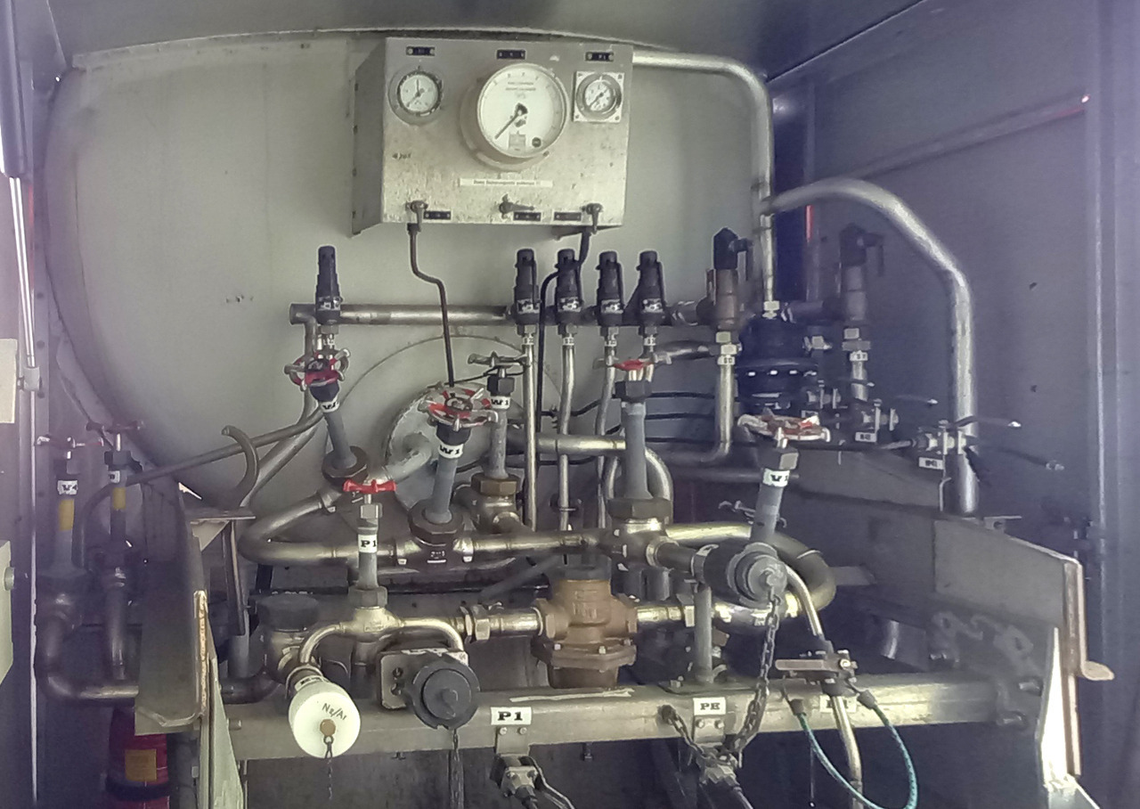 Cryolor Gas tank semi-trailer cryogenic used for oxygen, nitrogen, argon, CO2, carbon dioxide, LIN, LOX, LAR - Tanker semi-trailer: picture 5 Cryolor Gas tank semi-trailer cryogenic used for oxygen, nitrogen, argon, CO2, carbon dioxide, LIN, LOX, LAR - Tanker semi-trailer: picture 5