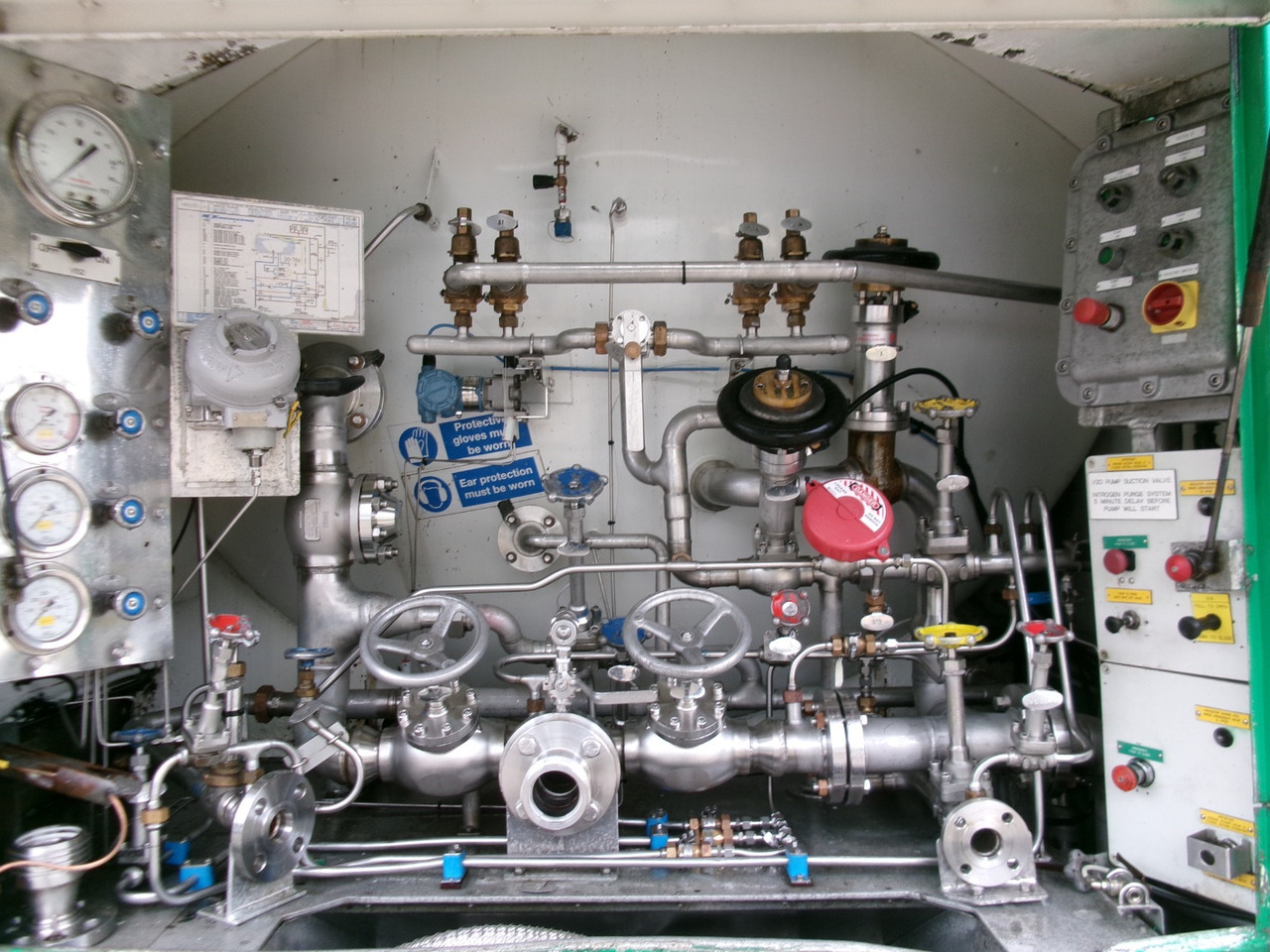 M1 Engineering Gas tank semi-trailer cryogenic used for LNG Methan Methane - Tanker semi-trailer: picture 5 M1 Engineering Gas tank semi-trailer cryogenic used for LNG Methan Methane - Tanker semi-trailer: picture 5