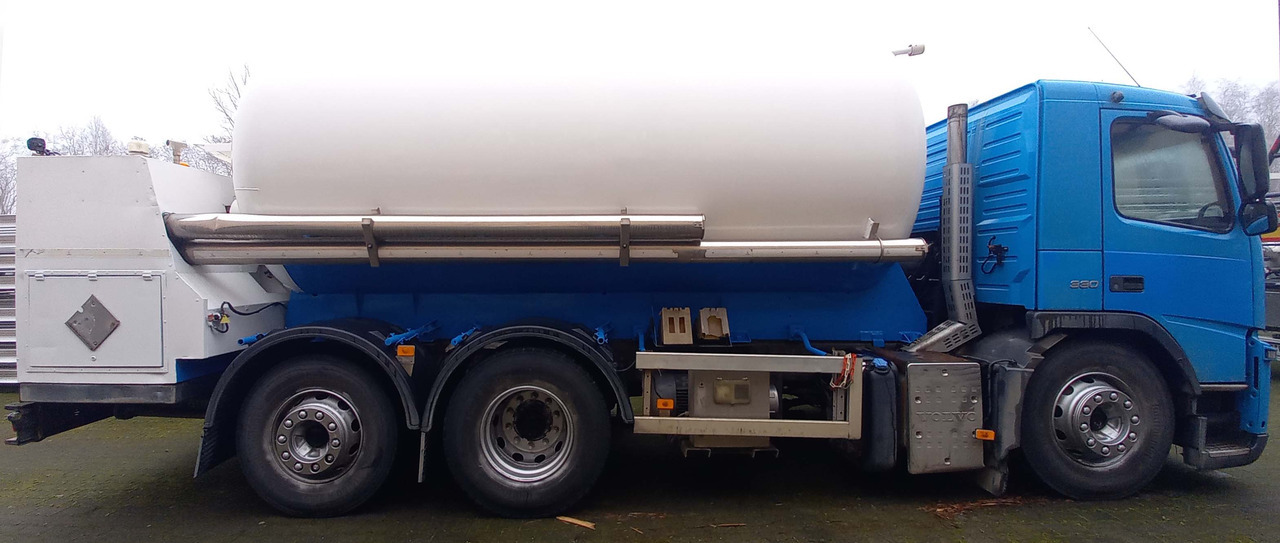 VOLVO Gas tank truck cryogenic used for oxygen, argon, nitrogen. - Tanker truck: picture 1 VOLVO Gas tank truck cryogenic used for oxygen, argon, nitrogen. - Tanker truck: picture 1