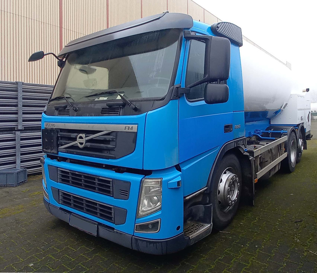 VOLVO Gas tank truck cryogenic used for oxygen, argon, nitrogen. - Tanker truck: picture 3 VOLVO Gas tank truck cryogenic used for oxygen, argon, nitrogen. - Tanker truck: picture 3