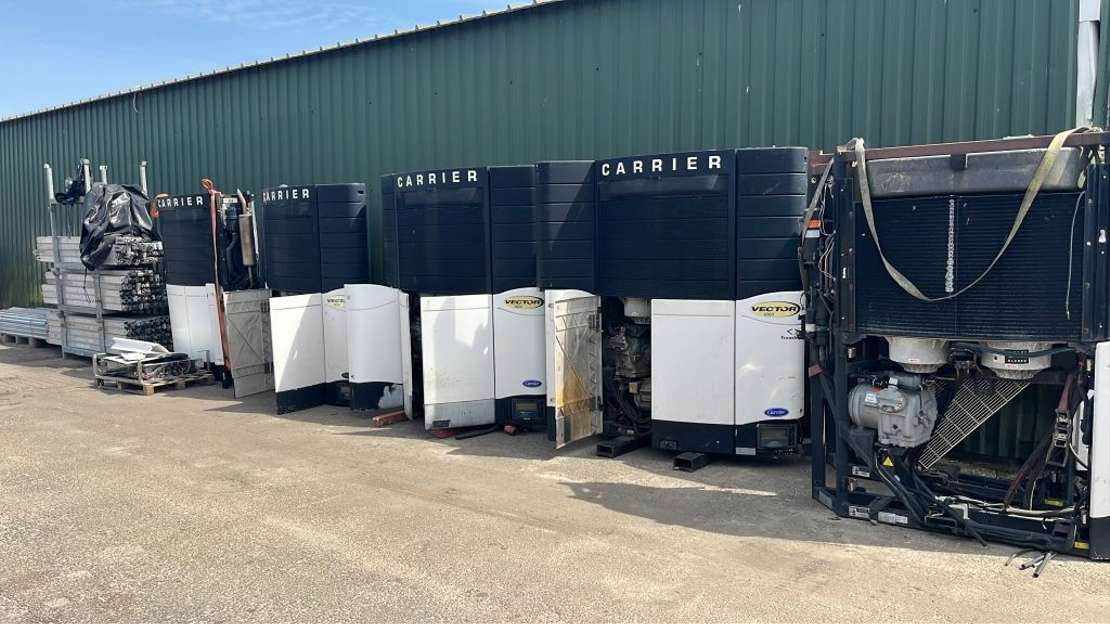 Diversen Vector 1800 Compleet en onderdelen Compressor ect - Refrigerated semi-trailer: picture 5 Diversen Vector 1800 Compleet en onderdelen Compressor ect - Refrigerated semi-trailer: picture 5
