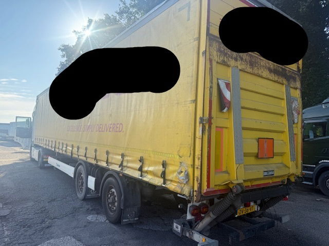 Krone Stuuras liftas laadklep - Curtainsider semi-trailer: picture 2 Krone Stuuras liftas laadklep - Curtainsider semi-trailer: picture 2