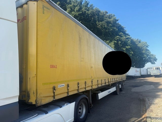 Krone Stuuras liftas laadklep - Curtainsider semi-trailer: picture 1 Krone Stuuras liftas laadklep - Curtainsider semi-trailer: picture 1
