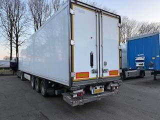 Krone Vector 1550 Laadklep liftas - Refrigerated semi-trailer: picture 2 Krone Vector 1550 Laadklep liftas - Refrigerated semi-trailer: picture 2