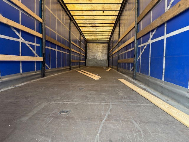 Schmitz Cargobull Schuifzeil - Curtainsider semi-trailer: picture 4 Schmitz Cargobull Schuifzeil - Curtainsider semi-trailer: picture 4