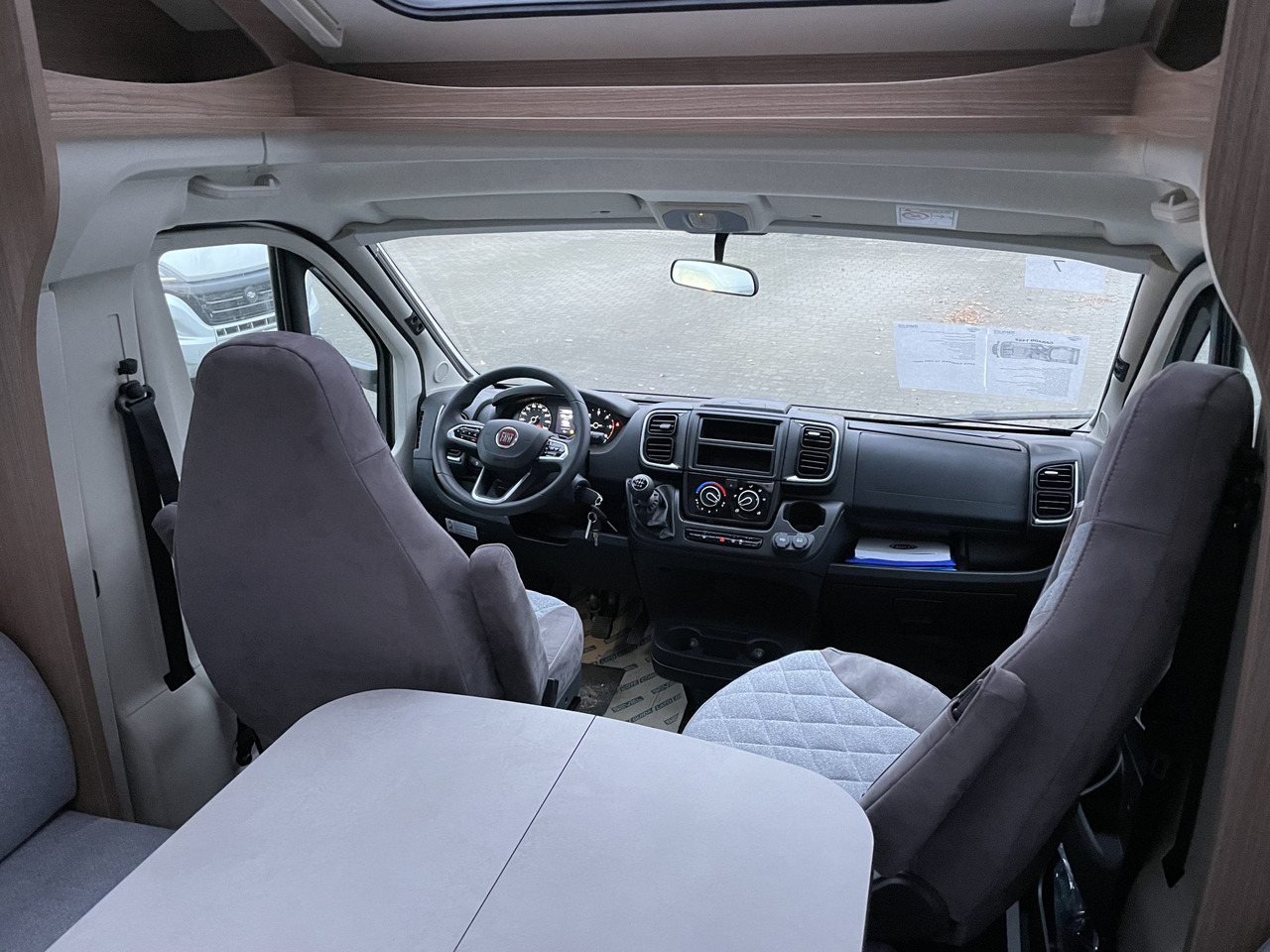 New Semi-integrated motorhome CARADO T459 2022: picture 6