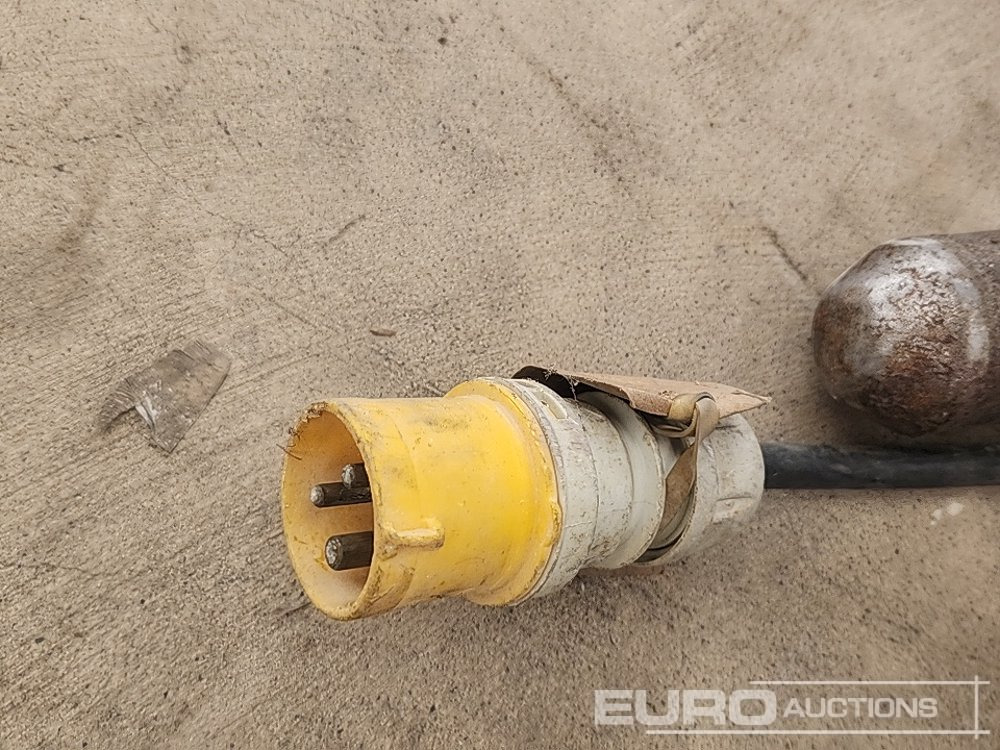 Asphalt machine 110 Volt Concrete Poker: picture 9 Asphalt machine 110 Volt Concrete Poker: picture 9