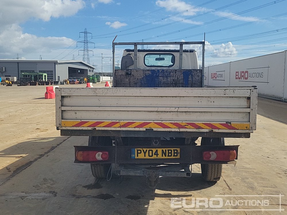 2004 Nissan Cabstar 34.10 - Open body delivery van: picture 4 2004 Nissan Cabstar 34.10 - Open body delivery van: picture 4