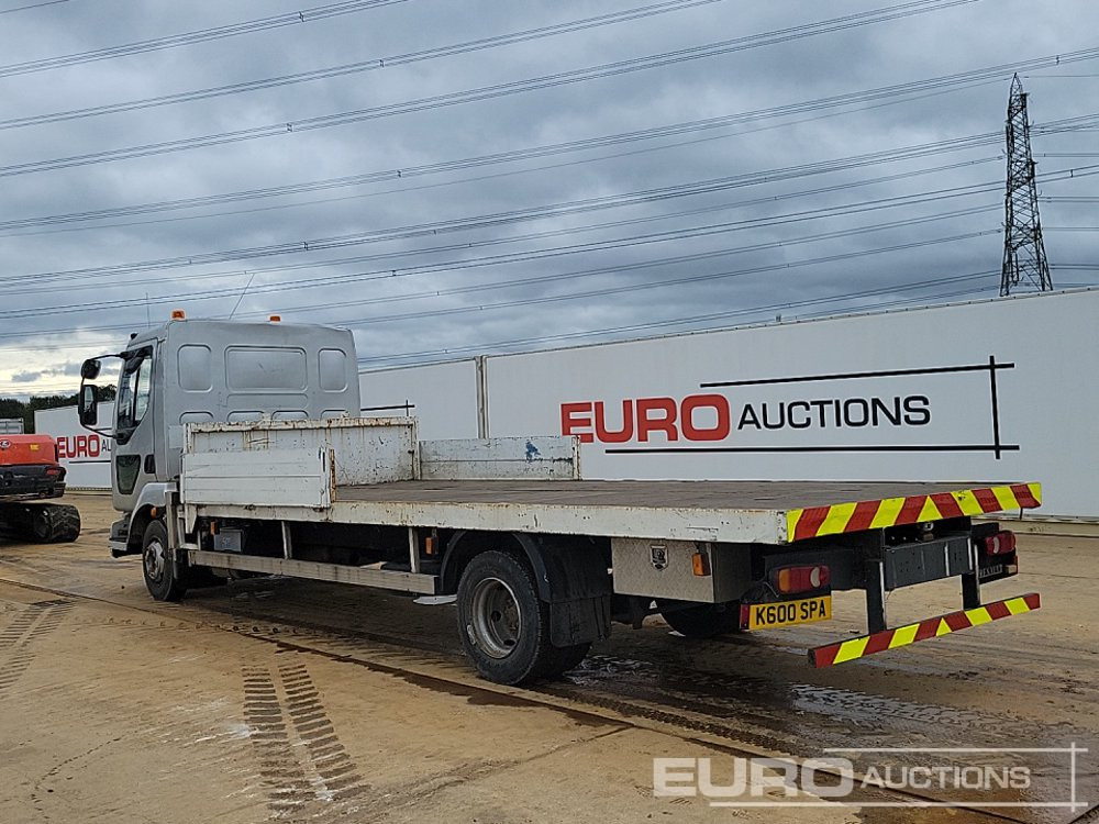 2005 Renault 4x2 Flat Bed Lorry, Manual Gearbox (Reg. Docs. Available) - Dropside/ Flatbed truck: picture 3 2005 Renault 4x2 Flat Bed Lorry, Manual Gearbox (Reg. Docs. Available) - Dropside/ Flatbed truck: picture 3