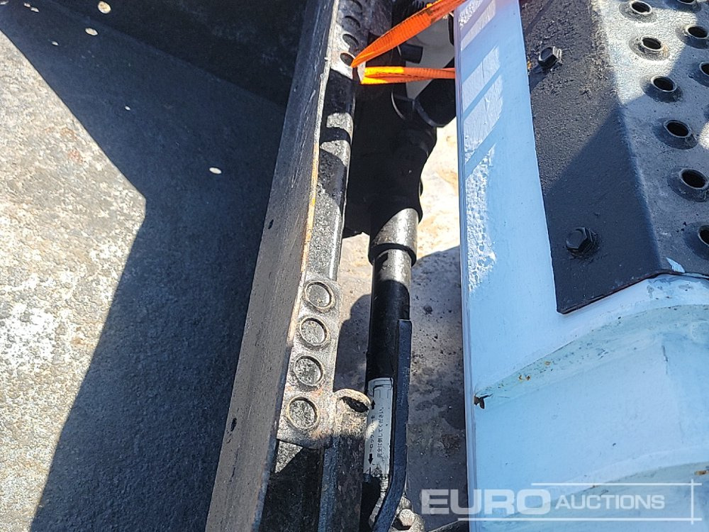 Skid steer loader 2009 Bobcat S100: picture 14