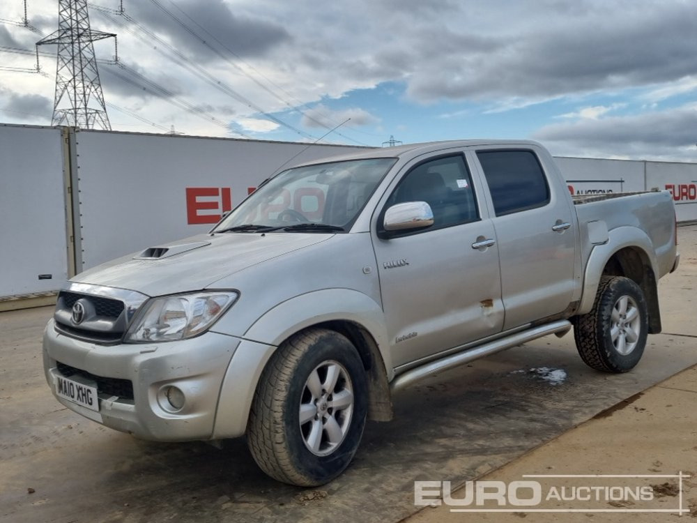 2010 Toyota Hilux Invincible - Pickup truck: picture 2 2010 Toyota Hilux Invincible - Pickup truck: picture 2