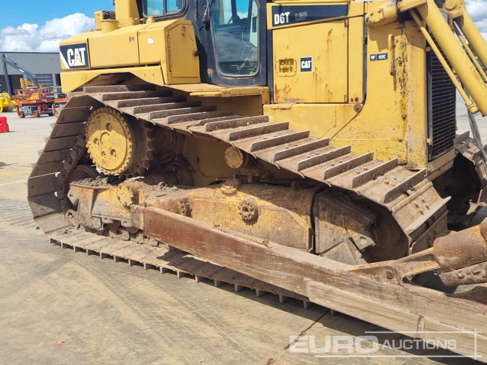 Bulldozer 2011 CAT D6T: picture 16