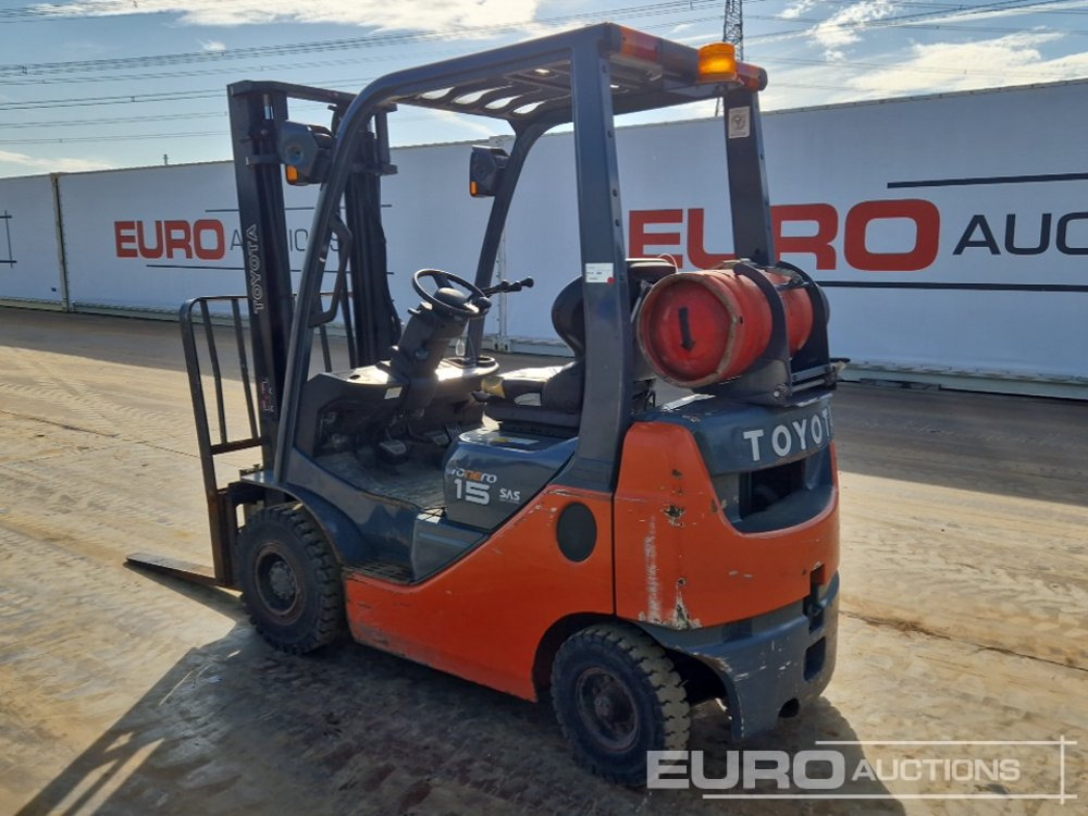 2011 Toyota 02-8FGF15 - Forklift: picture 3 2011 Toyota 02-8FGF15 - Forklift: picture 3