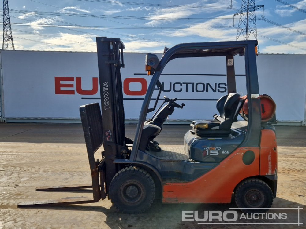 2011 Toyota 02-8FGF15 - Forklift: picture 2 2011 Toyota 02-8FGF15 - Forklift: picture 2