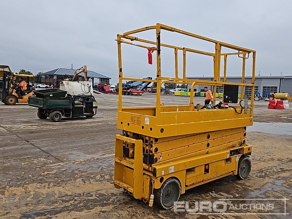 2012 Haulotte Compact 10N - Aerial platform: picture 5 2012 Haulotte Compact 10N - Aerial platform: picture 5