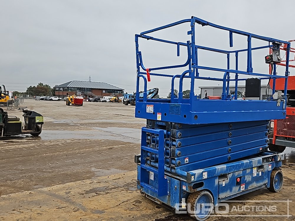 2012 Haulotte Compact 14 - Aerial platform: picture 5 2012 Haulotte Compact 14 - Aerial platform: picture 5