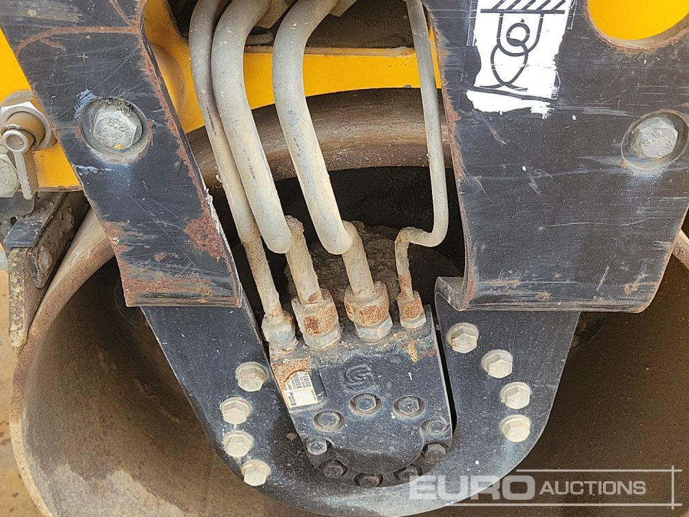 Roller 2012 JCB VMT160: picture 12