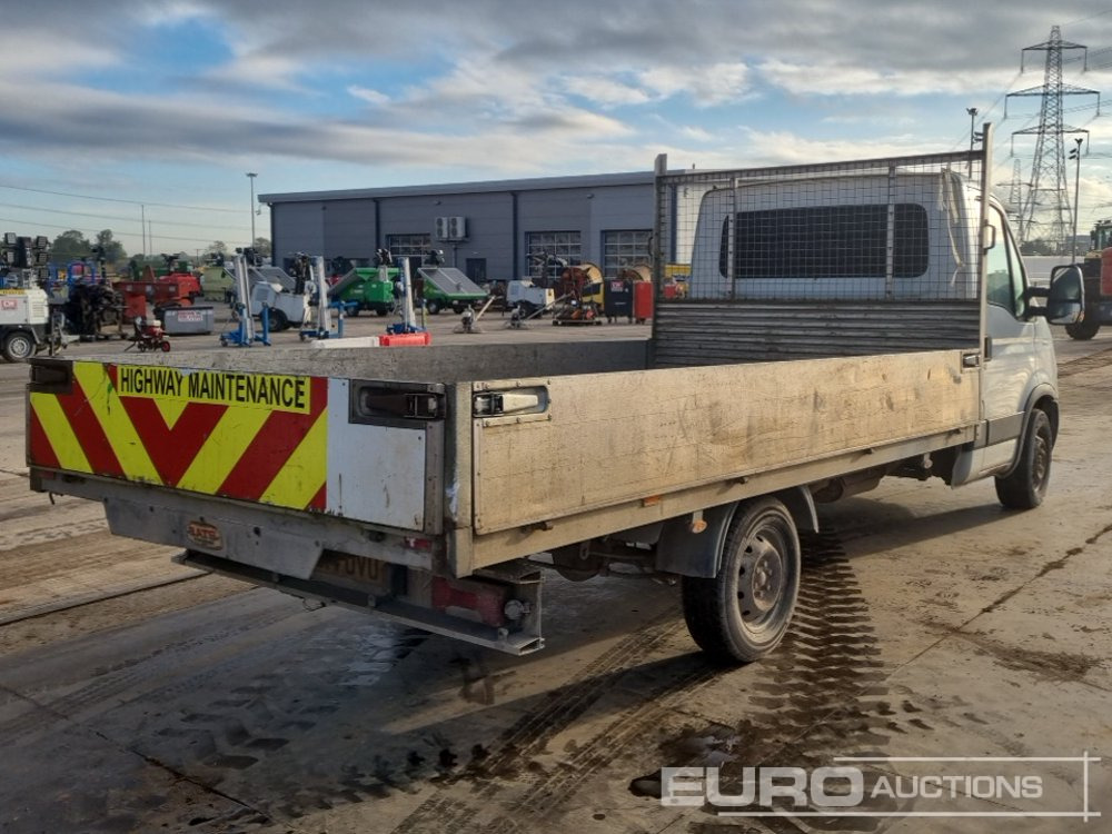 2014 Iveco Daily 35S11 - Open body delivery van: picture 5 2014 Iveco Daily 35S11 - Open body delivery van: picture 5