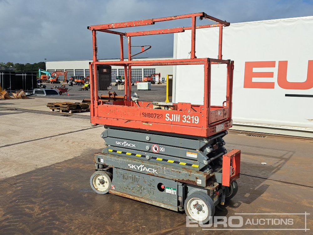2014 SkyJack SJ111-3219 - Aerial platform: picture 3 2014 SkyJack SJ111-3219 - Aerial platform: picture 3