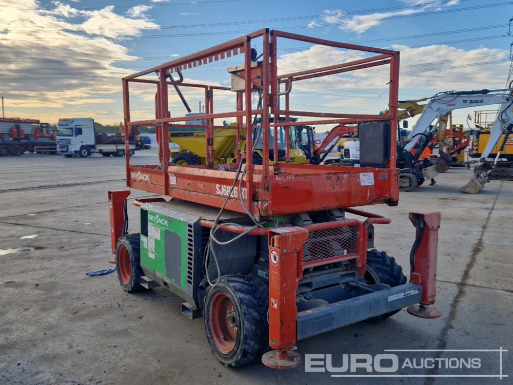 2014 SkyJack SJ6826RT - Aerial platform: picture 1 2014 SkyJack SJ6826RT - Aerial platform: picture 1