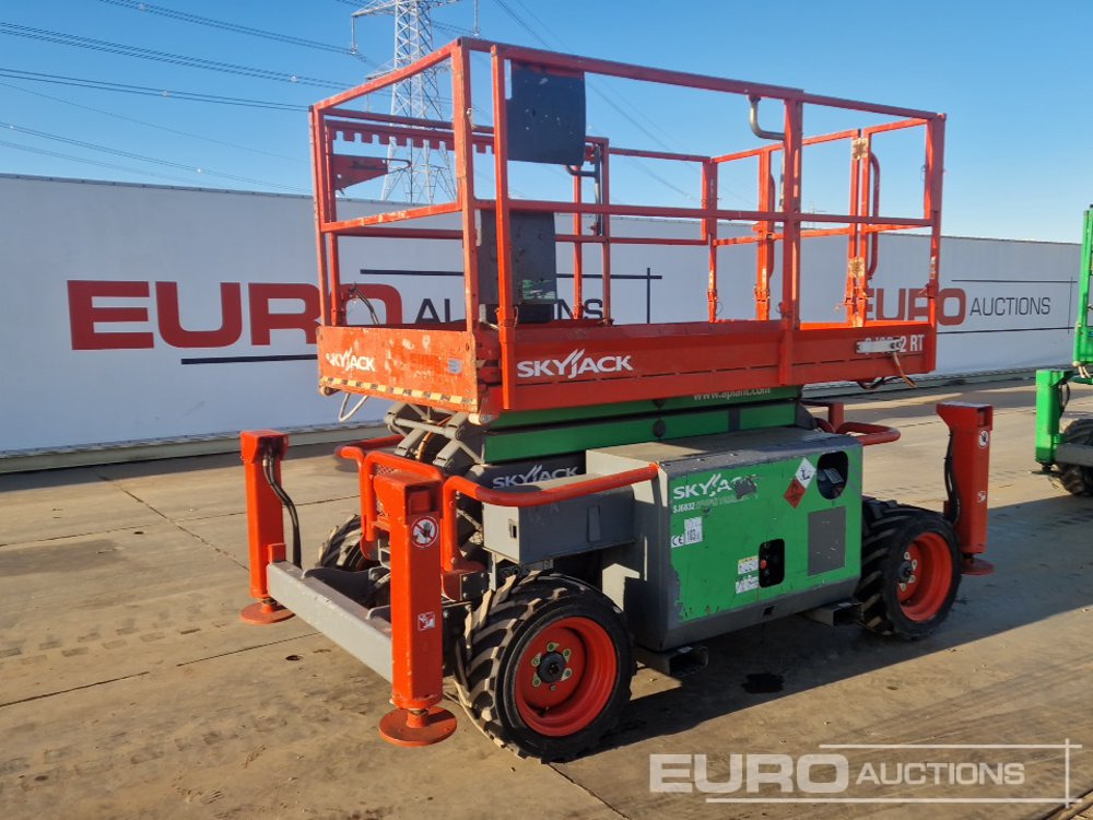 2014 SkyJack SJ6832RT - Aerial platform: picture 1 2014 SkyJack SJ6832RT - Aerial platform: picture 1