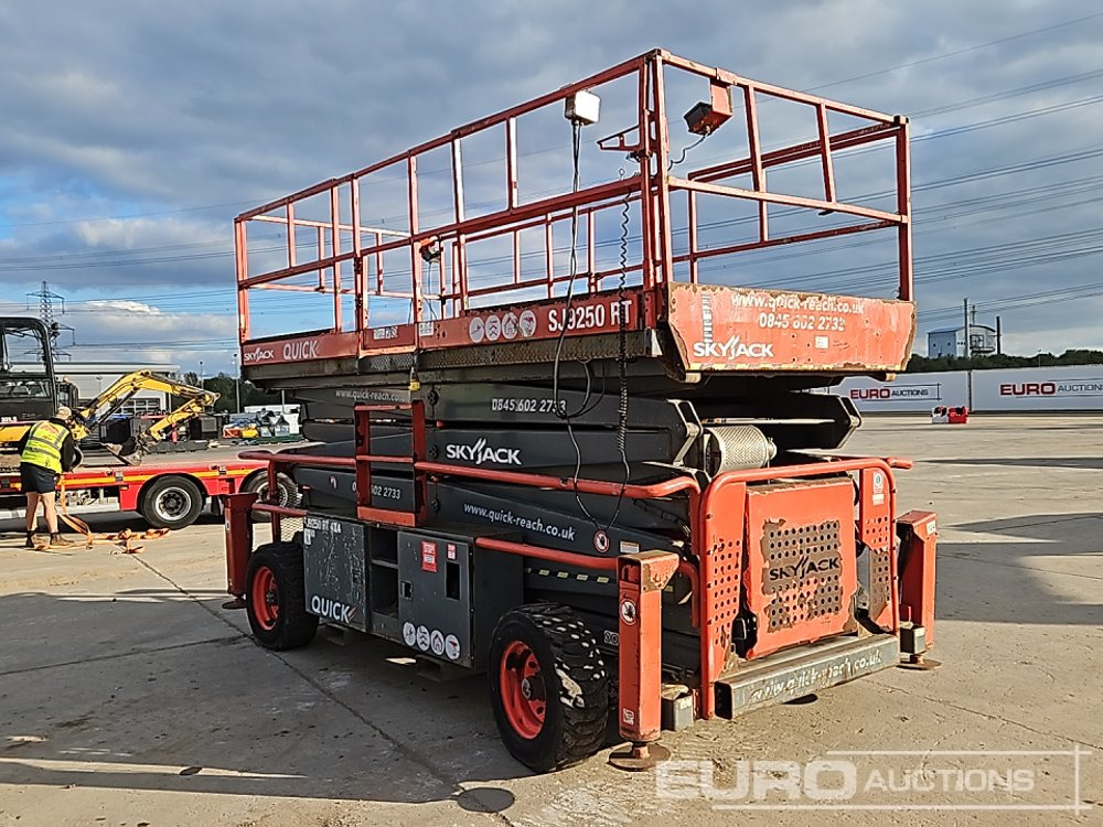 Aerial platform 2014 SkyJack SJ9250: picture 7